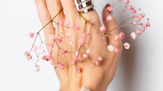 Diez Uñas & Manicura y pedicura en estudio privado
