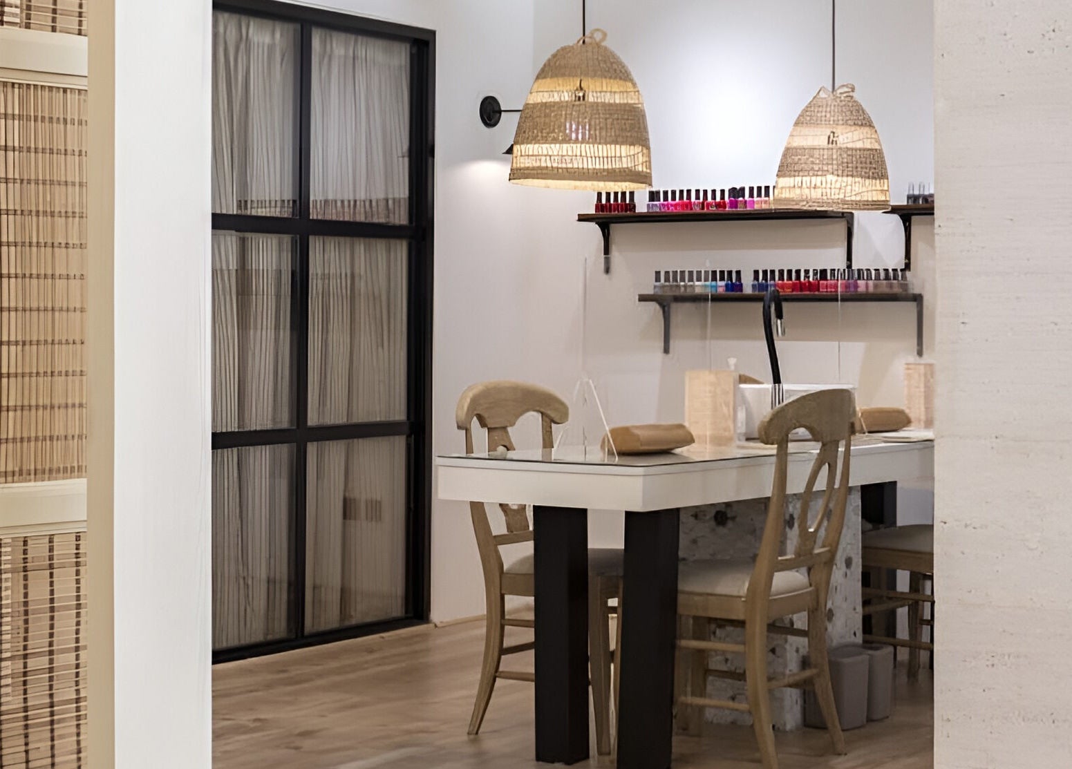 صورة لصالون الأظافر الأنيق في الفيصلية┃Salis، الدمام، المنطقة الشرقية، SA.