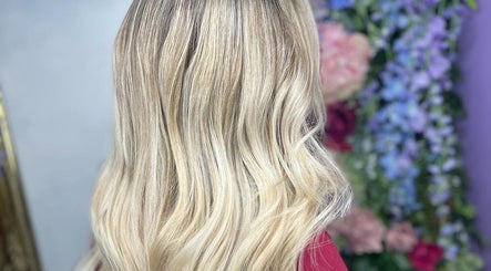 Hair Gemma Watson изображение 2