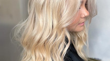 Gigi Hair image 2