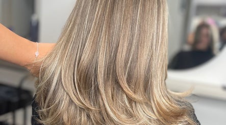 Gigi - Hair Colourist image 3