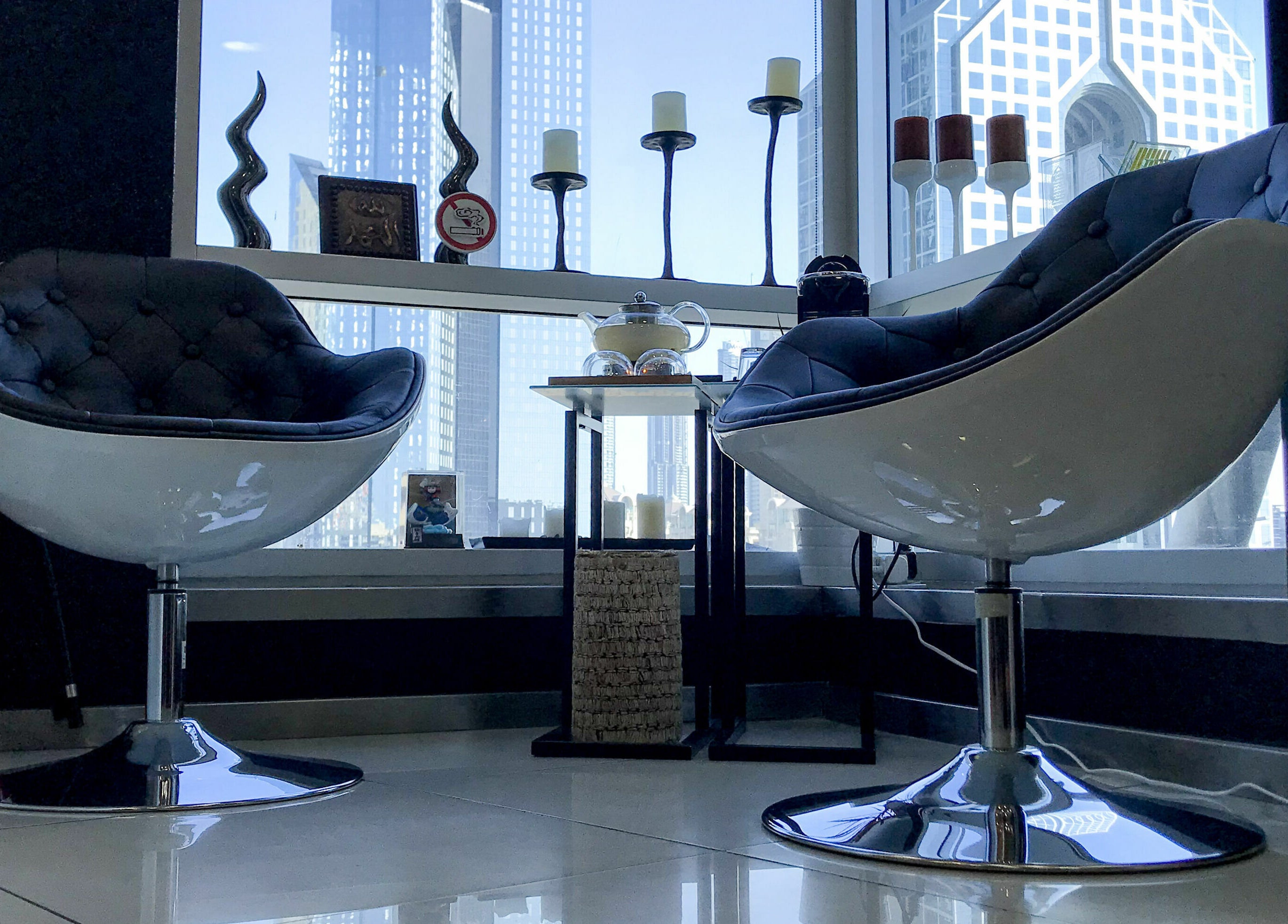 Modern seating area at Graffio Gents Salon - Shangri-La Hotel, Dubai, AE