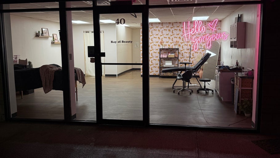 Front view of Ray of Beauty LLC in Chillicothe, Ohio, US, showcasing a stylish, inviting interior.