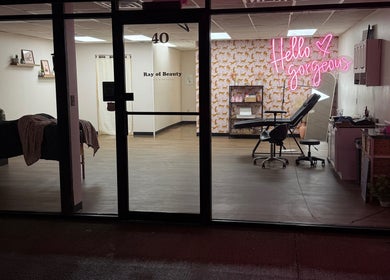 Front view of Ray of Beauty LLC in Chillicothe, Ohio, US, showcasing a stylish, inviting interior.