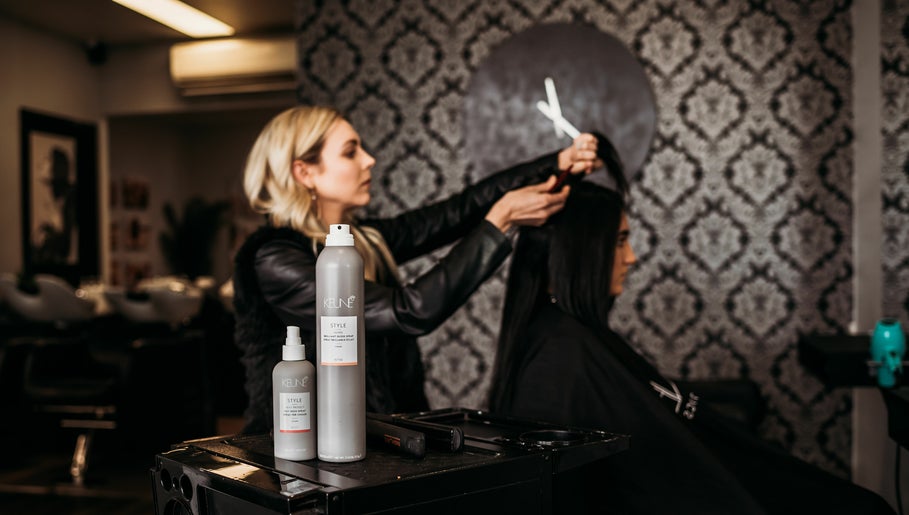 Cheveux Studio image 1