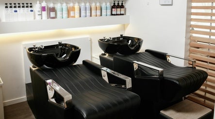 Imagen 2 de Forme Hair Salon, Broadway