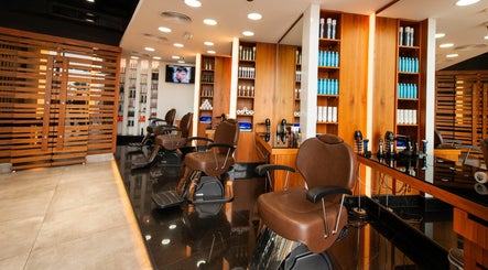 Byblos Hairdressing Salon – kuva 2