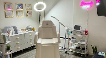 LASH BEAUTY STUDIO