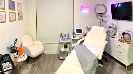 LASH BEAUTY STUDIO