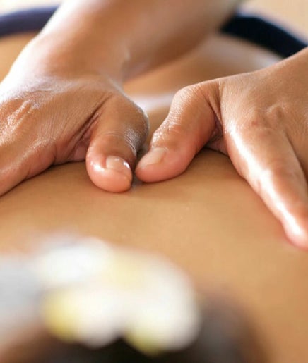 Malee Thai Massage Arlington image 2