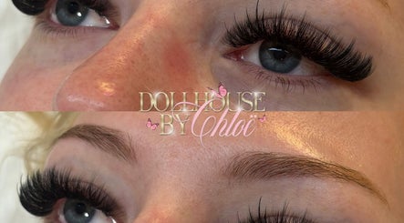 Doll House by Chloë – obraz 3