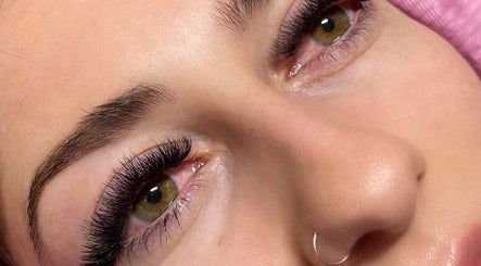 Lash Up image 3