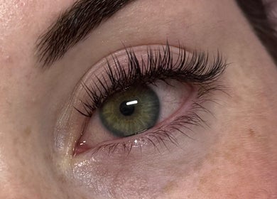 Close-up of lush lashes at Lash Up @ The Beauty Loft, Beccles, England, GB.