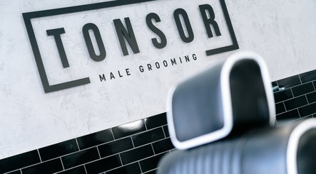 Tonsor Male Grooming