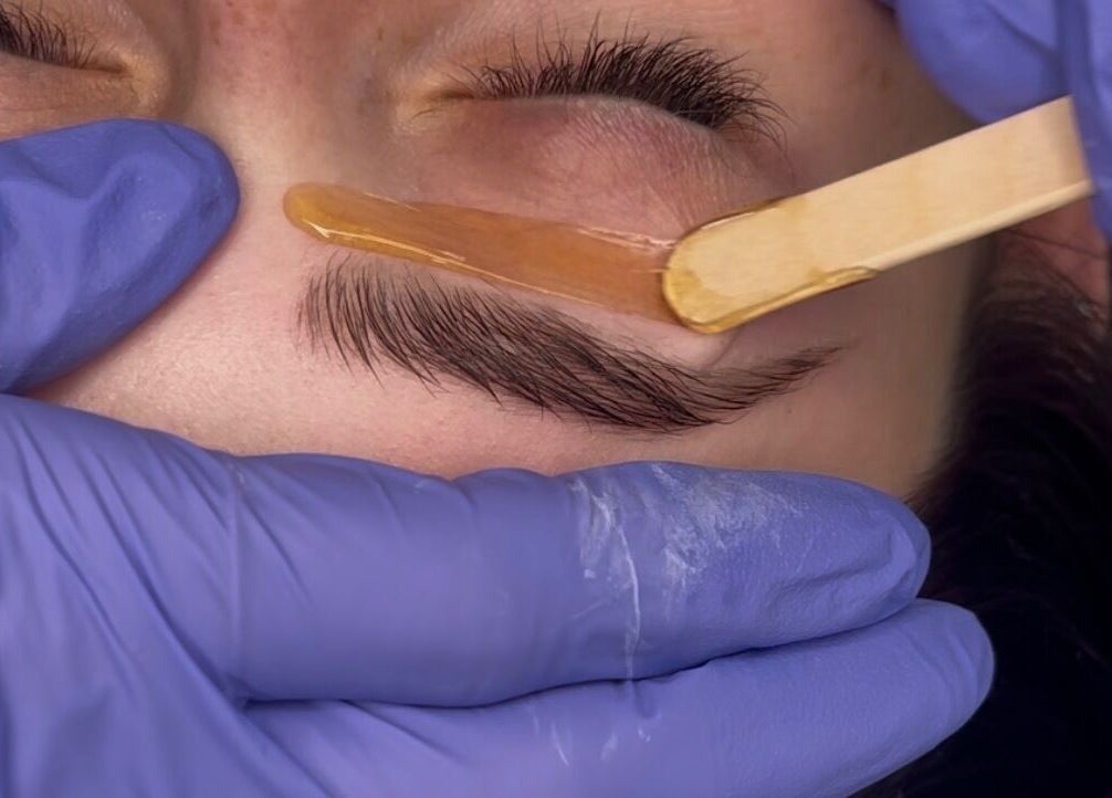 Professional eyebrow waxing at Capo Ragazza Salon and Spa, Folsom, California, US for stunning brows.