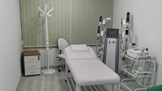 HMS Fat Freezing Slimming Therapy Center