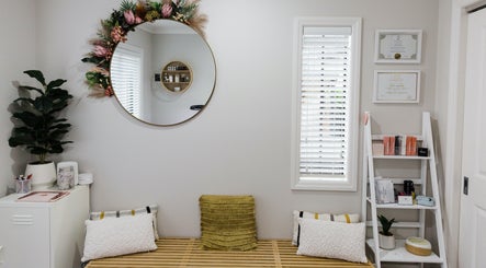 The i-Brow Room