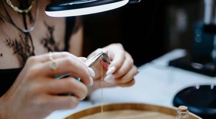 Jess Becker Nails and Permanent Jewelry, bild 3
