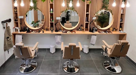 Fantasy Salon and Barber