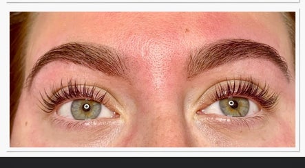 Expertly shaped brows at Beauty by Maria, Elgin, Scotland, GB, showcasing flawless attention to detail.