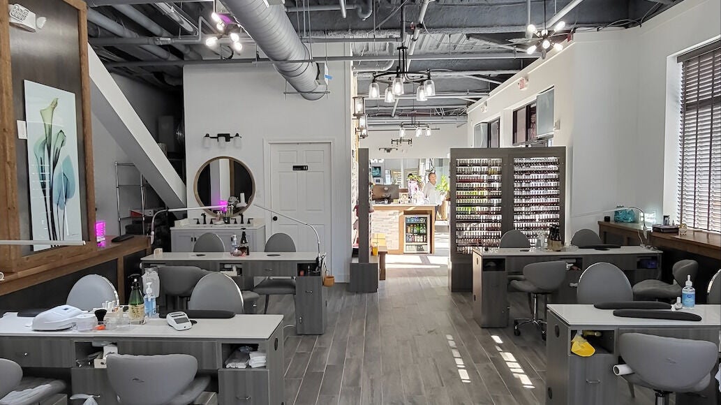 Q nails and spa discount
