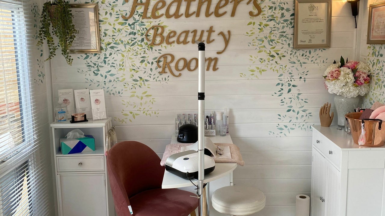 Heather’s beauty room - 1