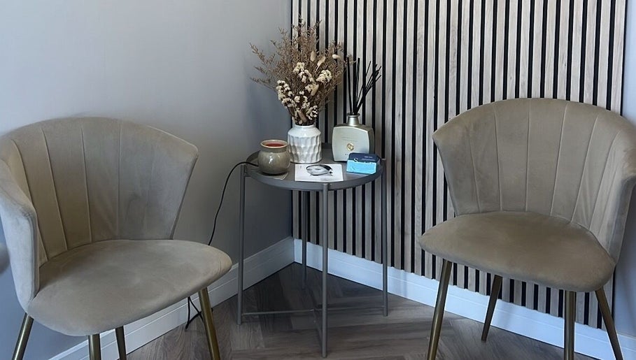 Signature Skincare & Beauty image 1
