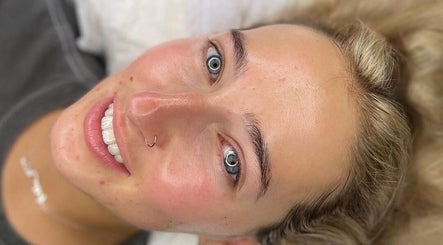 Signature Skincare & Beauty image 3