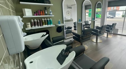 Verde Hair Salon imaginea 3