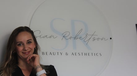 S R Beauty & Aesthetics image 2