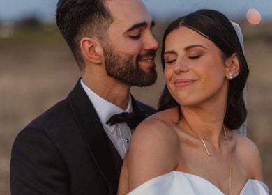 Bride with elegant makeup by Serina Martic- Bridal and Event Makeup Artist in Melbourne, Victoria, AU.