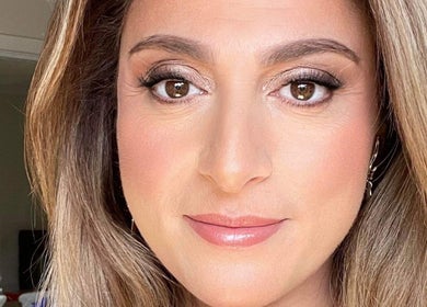 Bridal makeup by Serina Martic in Melbourne, Victoria, AU. Elegant and radiant beauty artistry.