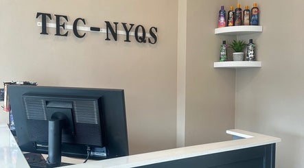 Tec-Nyqs Hair