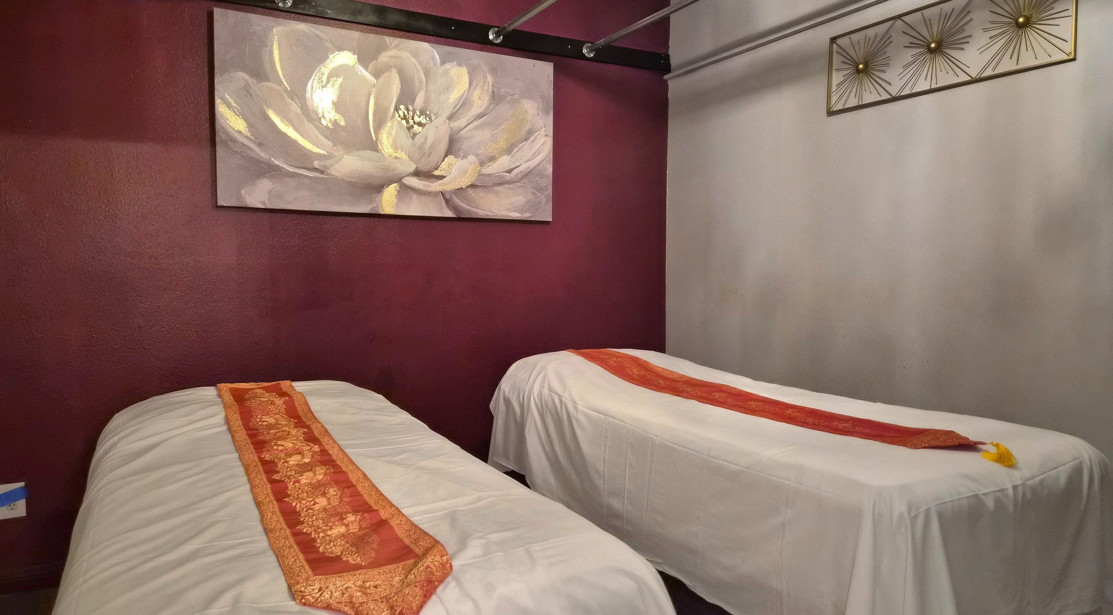 Relaxing massage room at Chiang Mai Thai Spa (Thai Euphorea Spa 2), Las Vegas, Nevada, US, with twin beds.