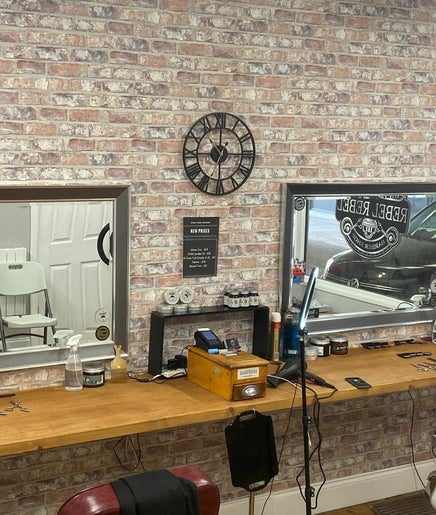 Rebel rebel barbers  image 2