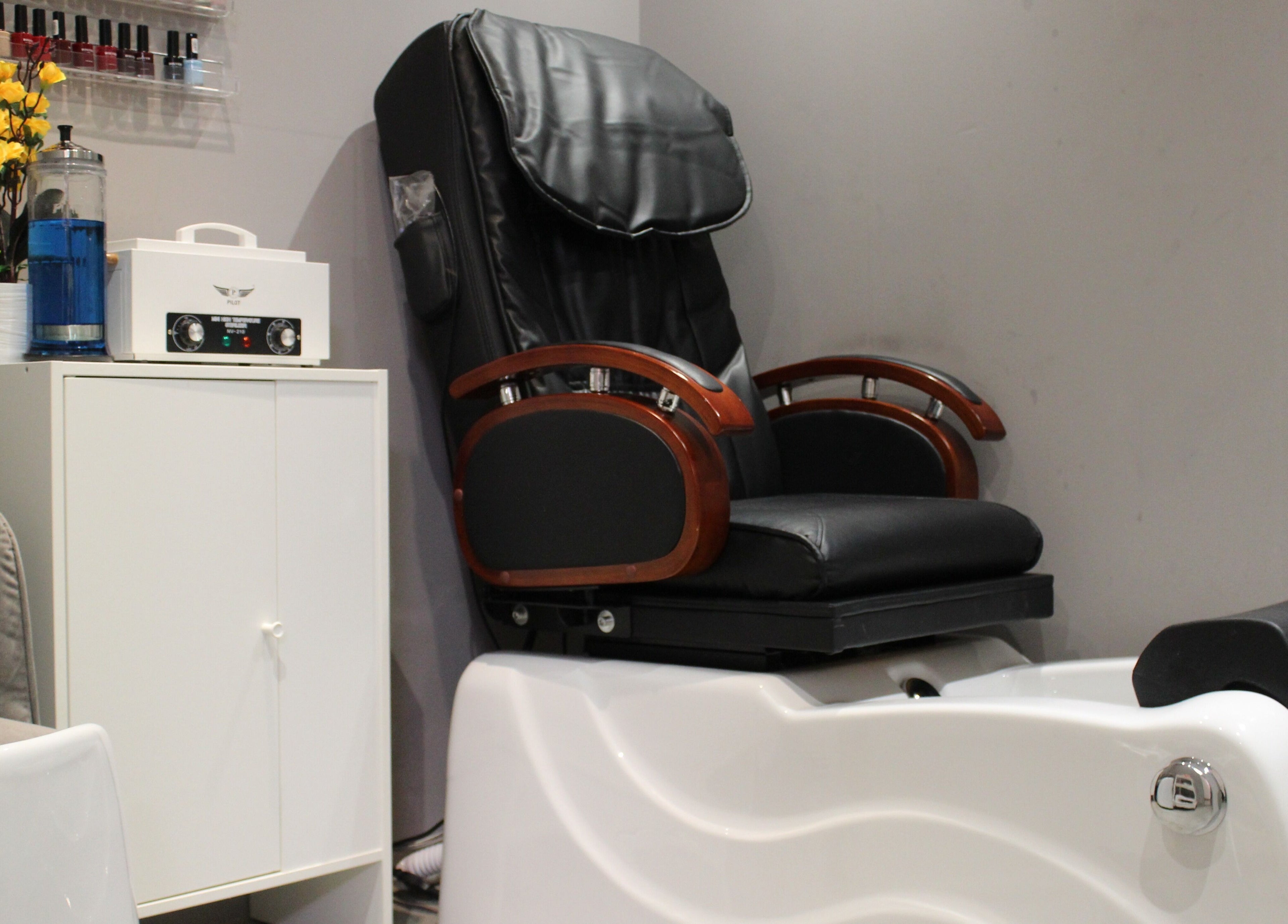 Relax in the luxurious pedicure chair at Brows and More (Karama), Dubai, Dubai, AE. Your wellness haven awaits.