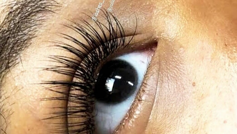 Lashes by Yolla K  afbeelding 1