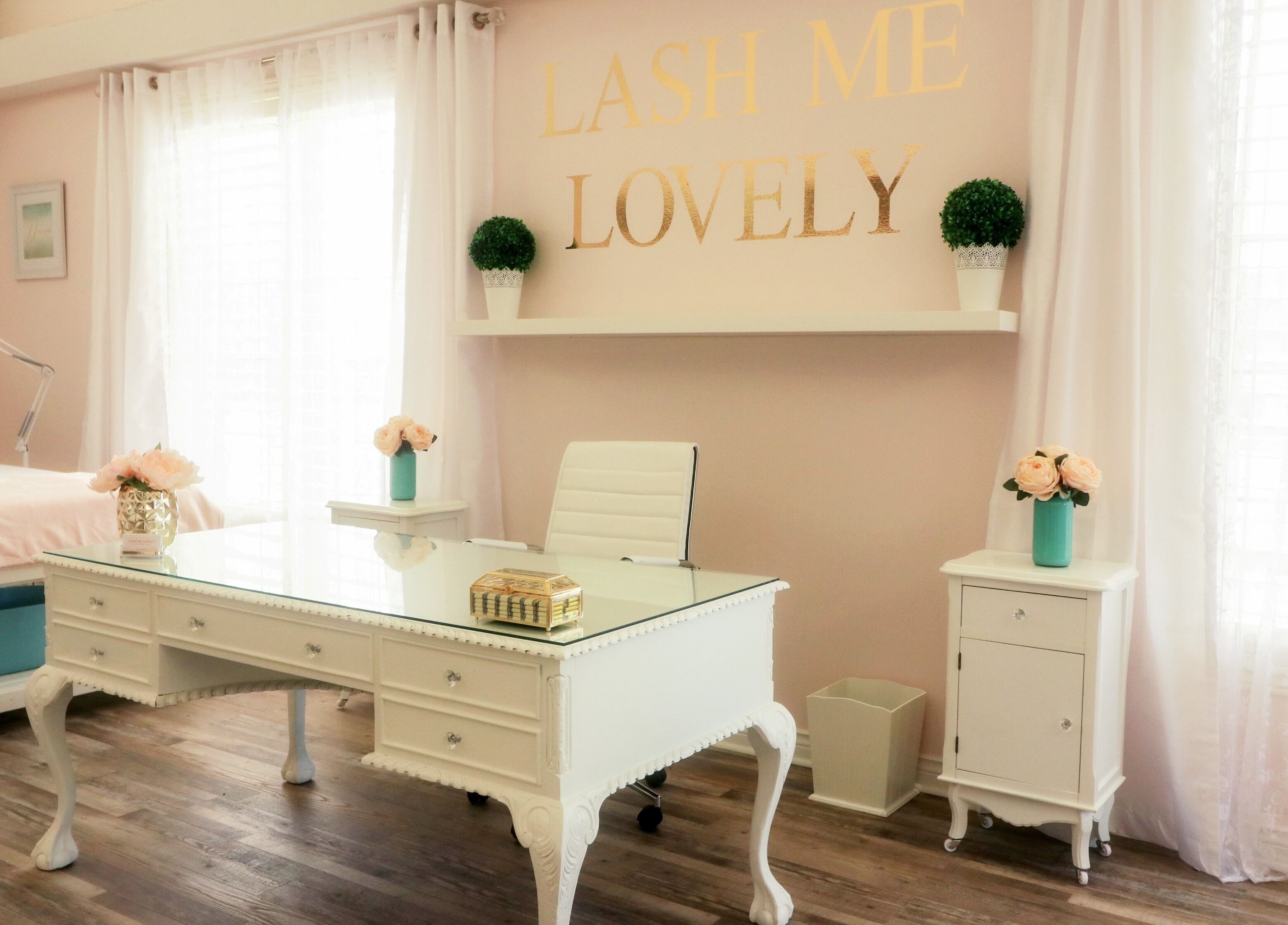 Elegant interior of Lash Me Lovely - Couture Extensions Salon in Waterdown, Ontario, CA with chic decor and luxurious setup.