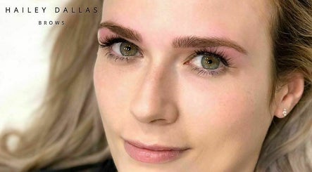 Immagine 2, Hailey Dallas Brows