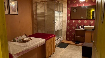 Red Orchid Spa image 3