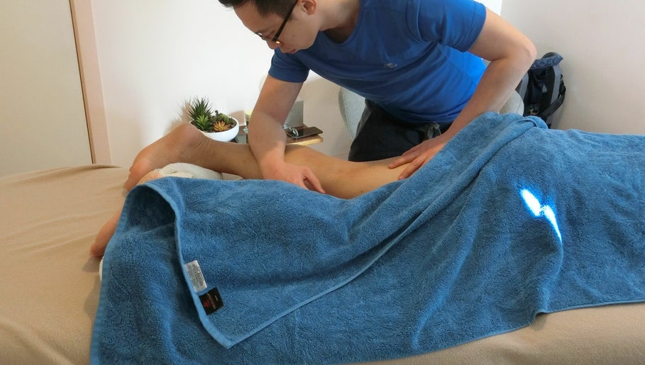 Clover Therapy Personal Massage Studio imagem 1