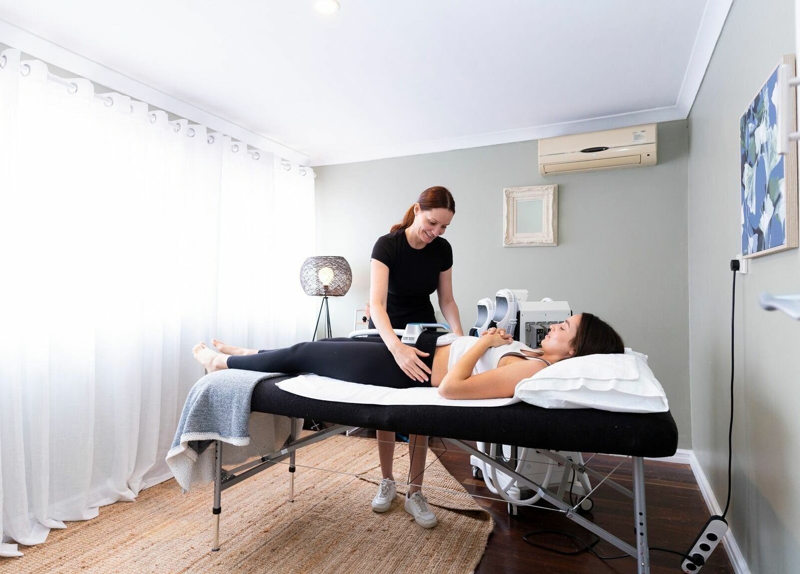 A professional body sculpting session at Peachy Body Sculpting, Tuart Hill, Western Australia, AU.