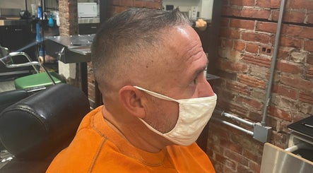 Steve the Barber  image 3