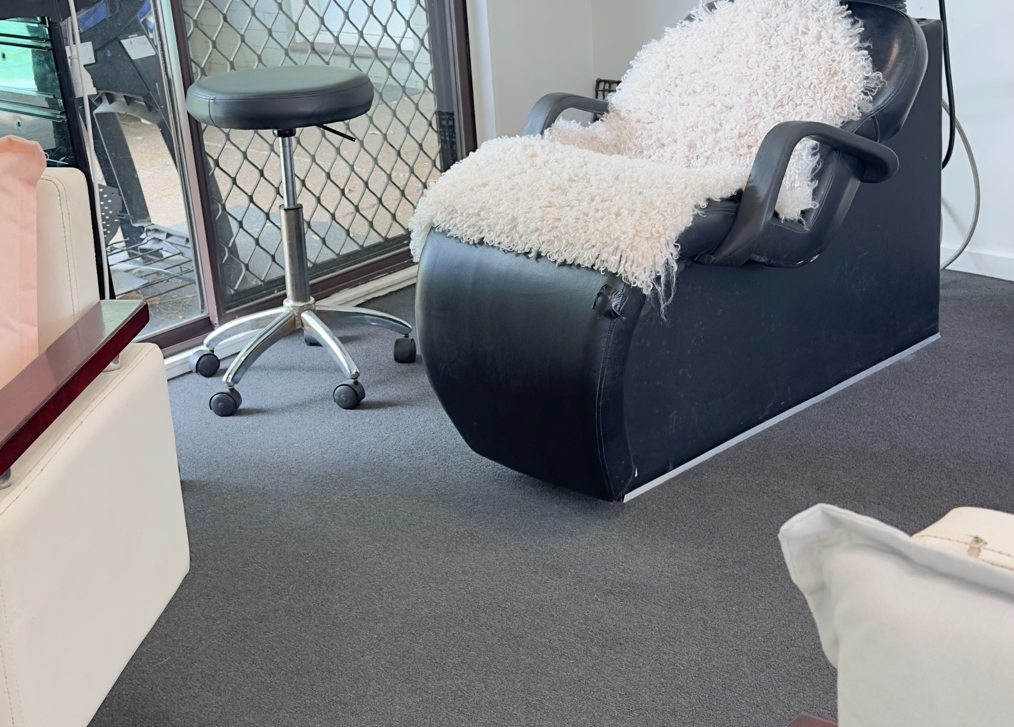 Relaxing beauty chair at Dreamy Looks By Kara in Ashmore, Queensland, AU offering a serene pampering experience.
