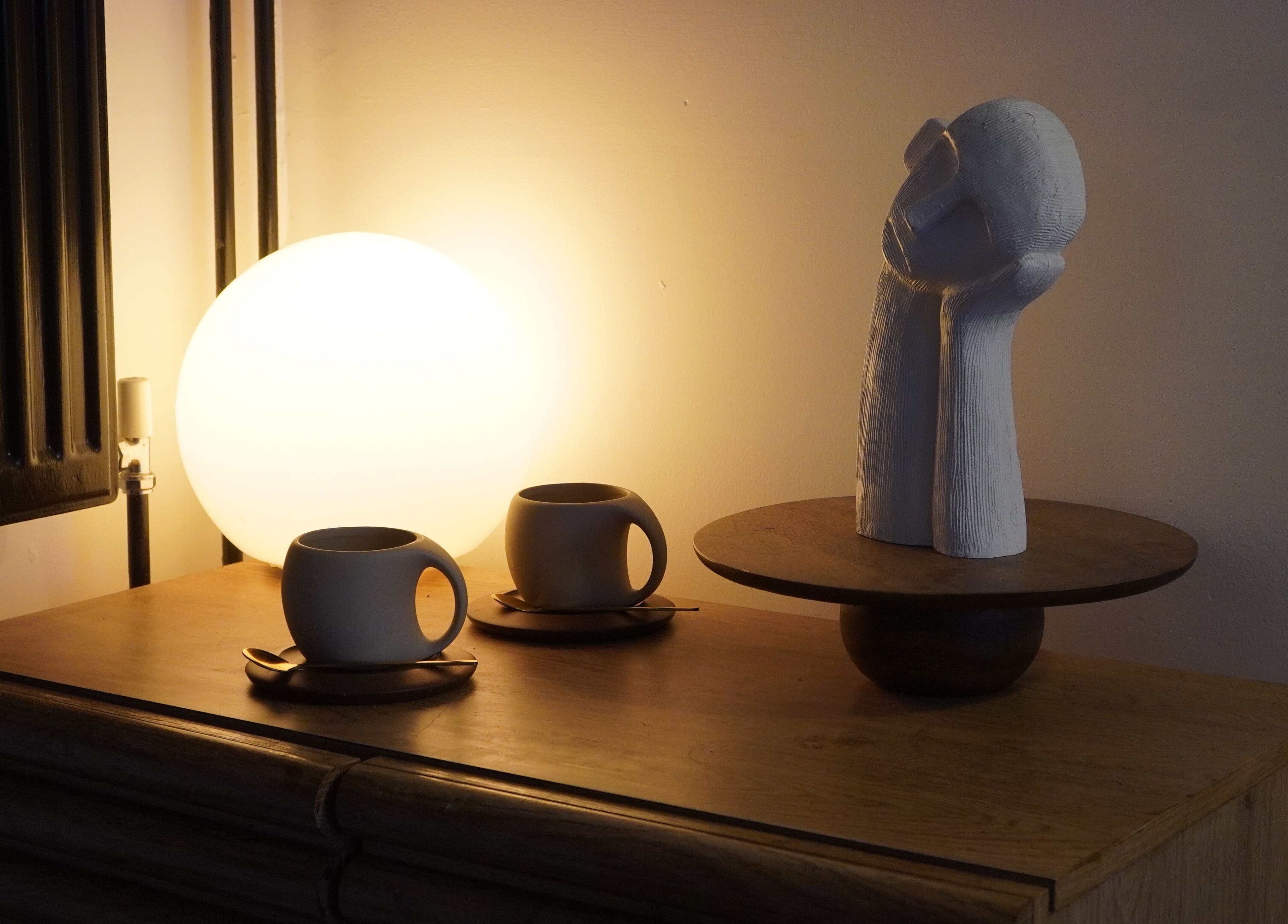 Warm light with mugs and sculpture at Manchester Lashes | Jean Studios | Ancoats Beehive Mill, Manchester, England, GB.