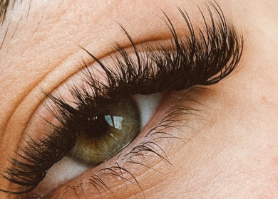 Close-up of beautifully extended lashes at Chester Lashes | Jean Studios | 15 Grosvenor St, Chester, England, GB.