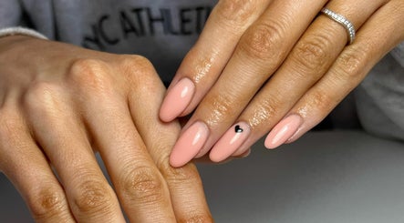 By Beth - Nail Artist image 2