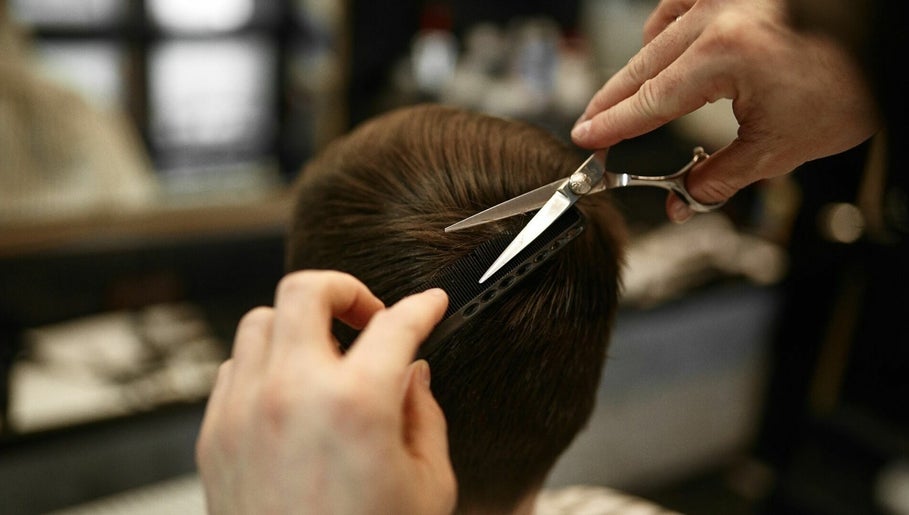 Salon 101 ECR image 1