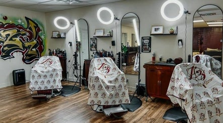 Z’z Barber Lounge image 2