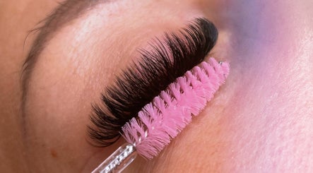 Grace-Full Lashes & Brows image 2